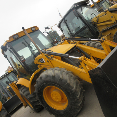 JCB 4CX 3CX 中古バックホーローダー 17000-18000 kg 製造工場用機械重量