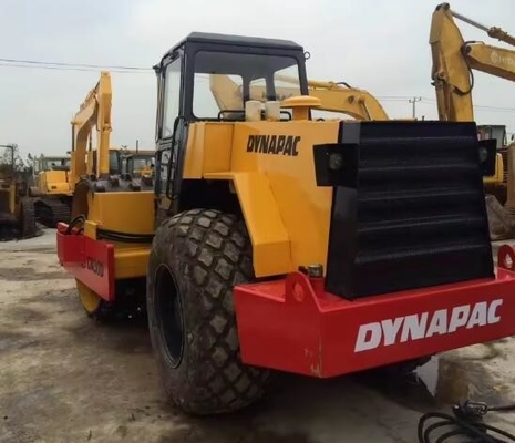 1800 時間の作業時間 優れた状態で使用された Dynapac CA301D 道路ロール