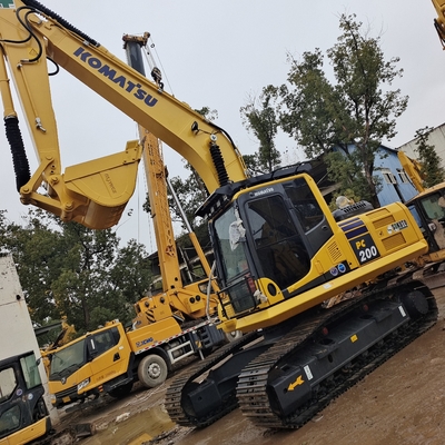 KOMATSU PC200-8 オリジナルのバルブを持つ液圧掘削機 優れた状態で使用