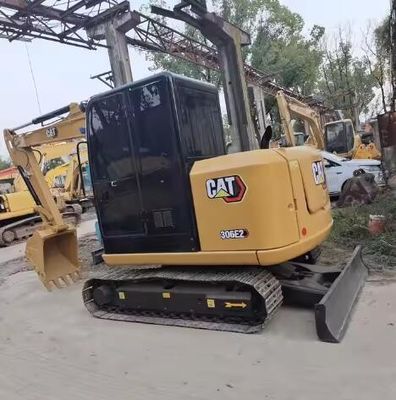 日本から6トンCAT306地球移動機