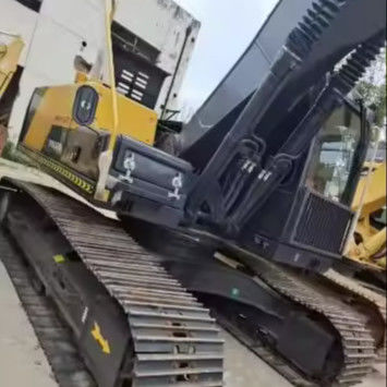 スウェーデンで使ったボルボ掘削機 EC210D 21000 KG マシン重量 川崎水力ポンプ