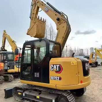オリジナルの水力シリンダーとC2.6 DIターボエンジンを備えた中古のDigger CAT 307E