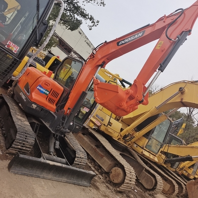 Doosan DX60 DX60-9 ミニ掘削機 0.7 バケット容量と15000 作業重量